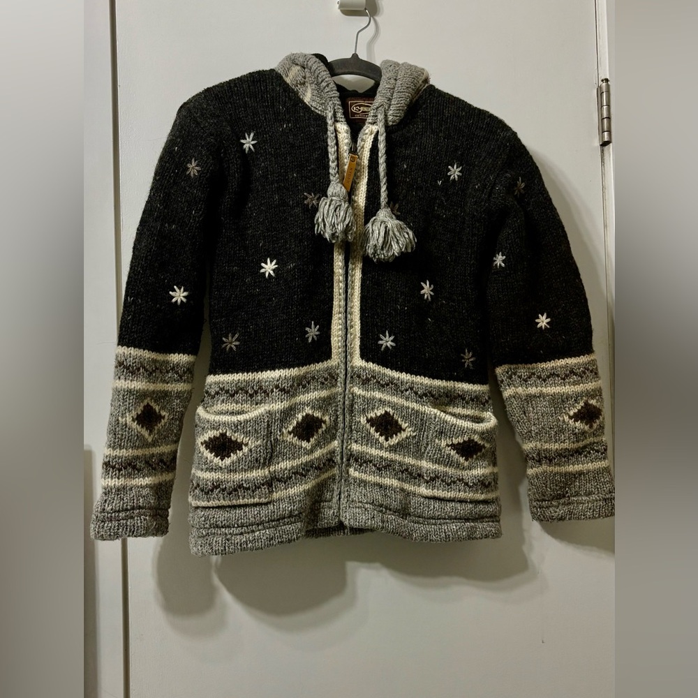 Women’s Wool Heavy Zippered Hooded Jacket